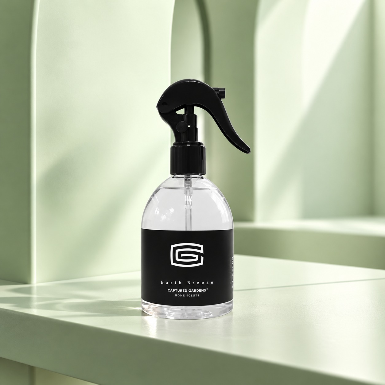 Captured Gardens – Earth Breeze Room Spray 300ml